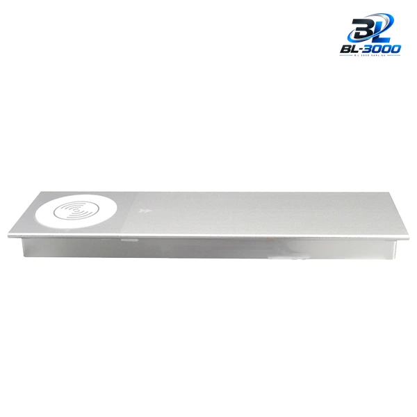 Prise d'alimentation de bureau avec chargeur sans fil - Vue 2